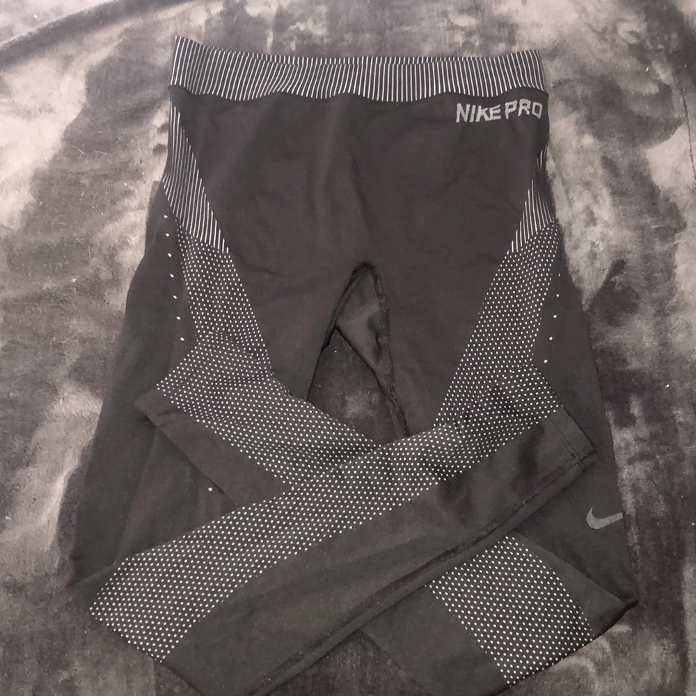 Nike pro running leggings